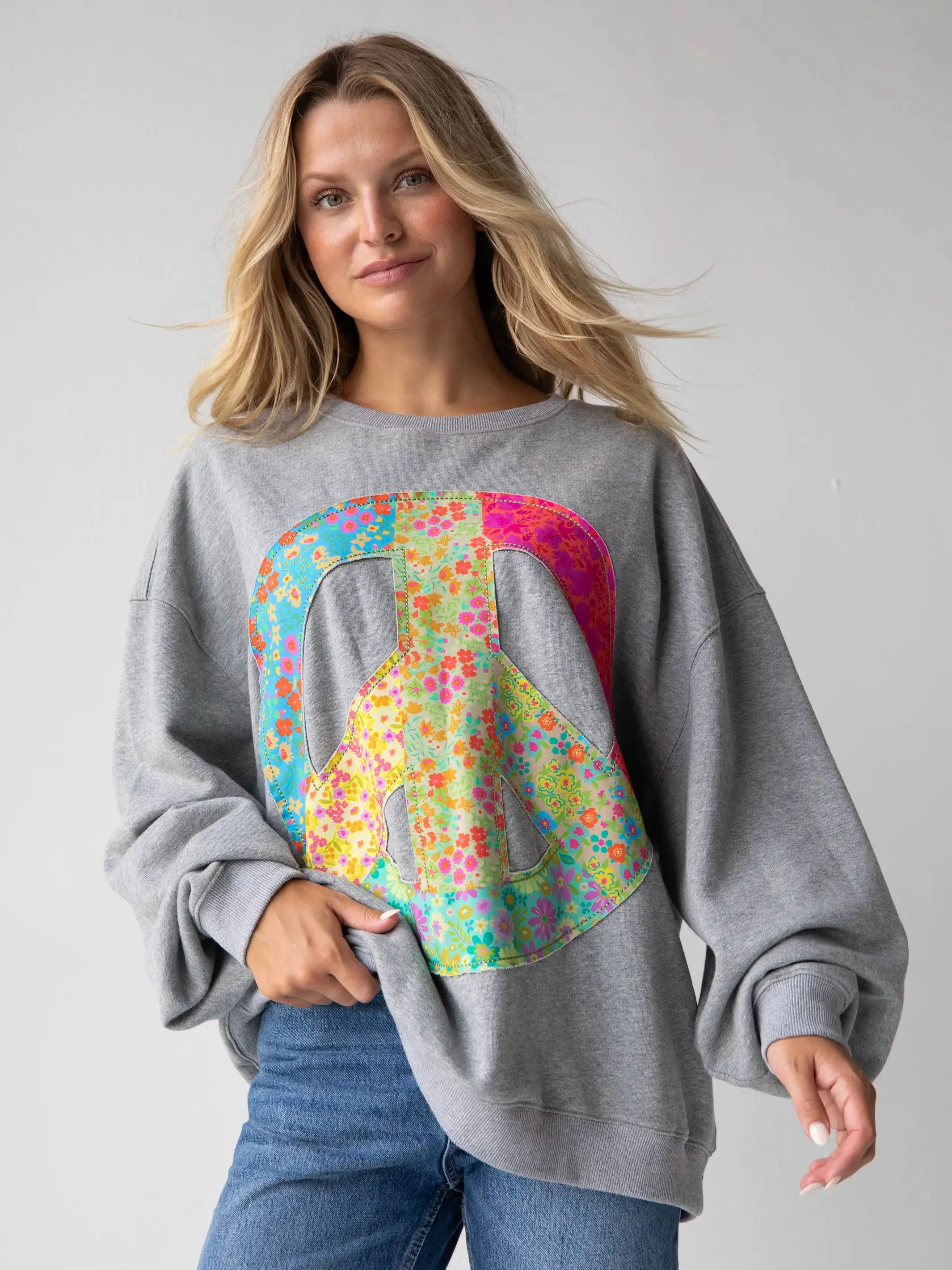 Applique Pullover Sweatshirt - Heather Grey Peace Sign