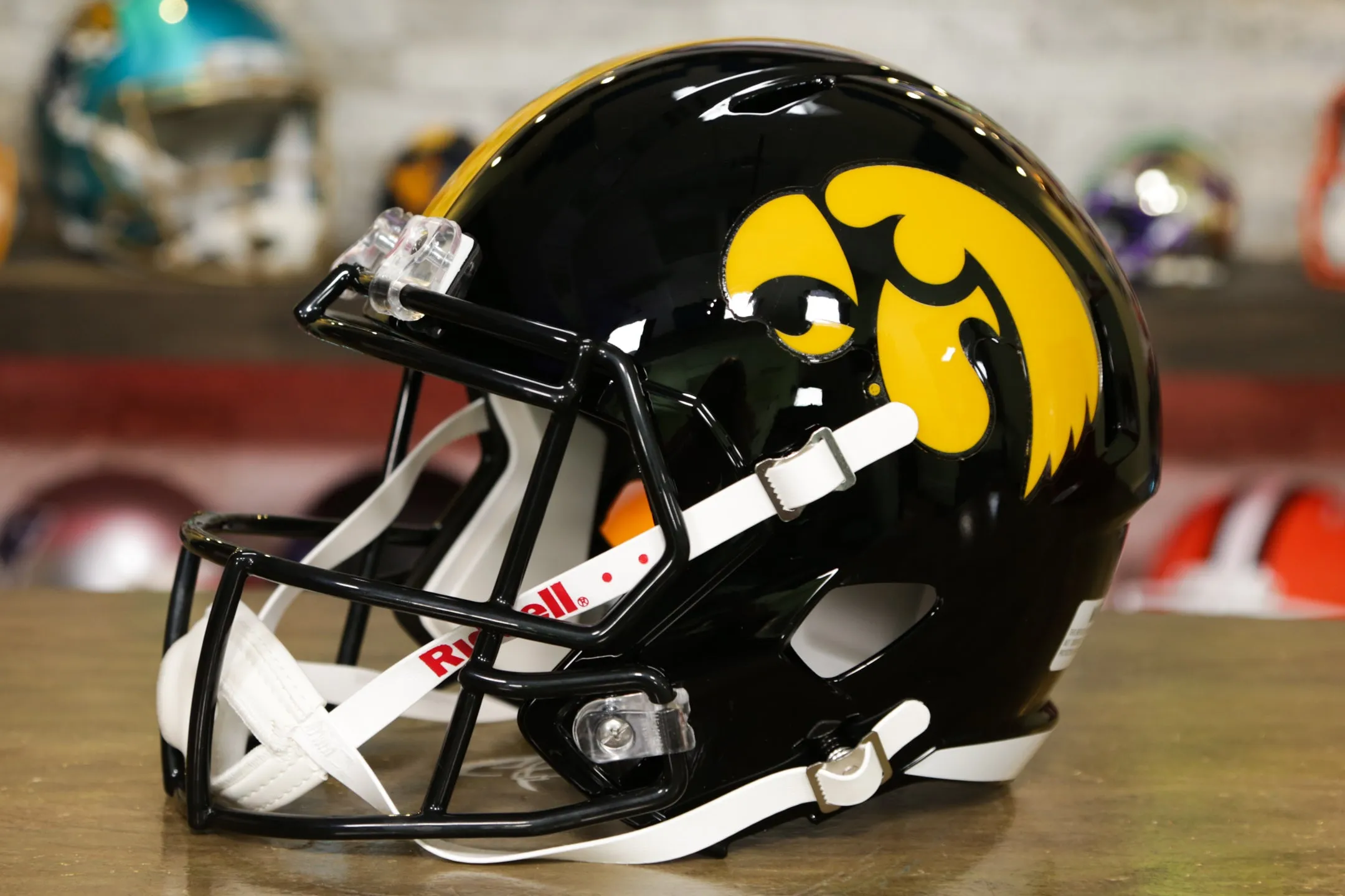 Iowa Hawkeyes Riddell Speed Replica Helmet