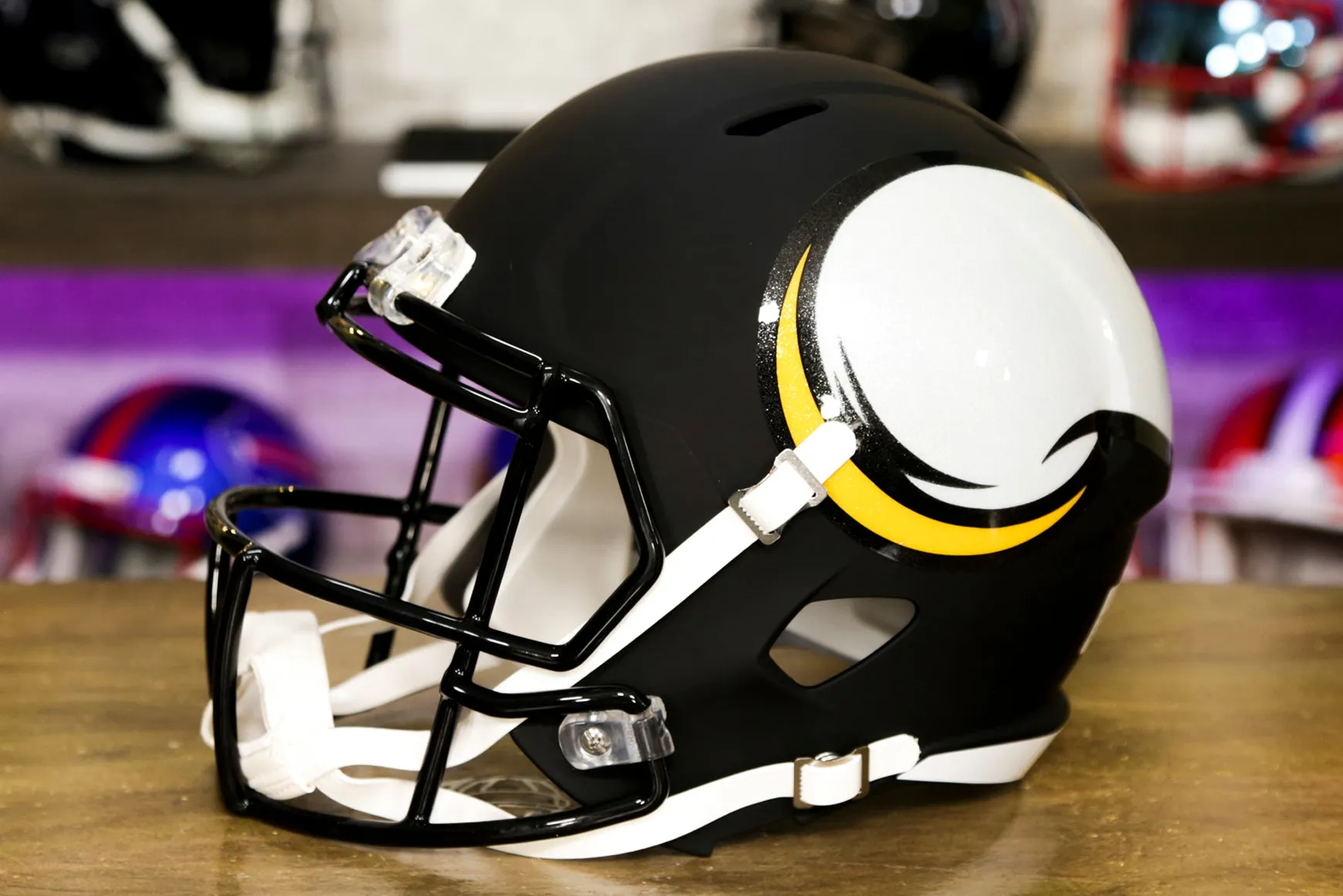 Minnesota Vikings Riddell Speed Replica Helmet - AMP